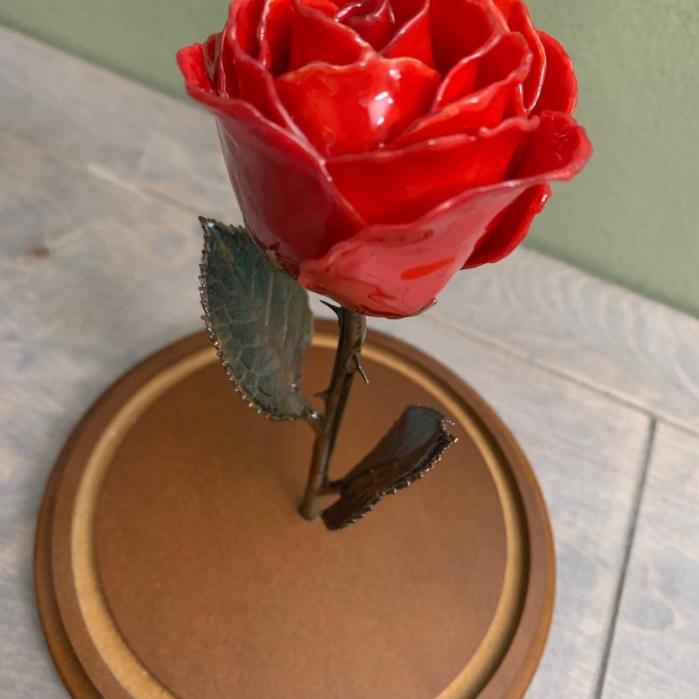Official Enchanted Rose - Picture 4 of 4